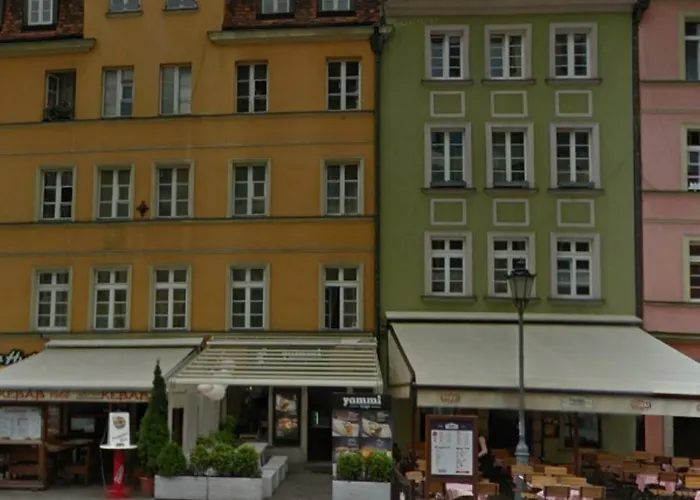 Apartment Rynek Ratusz - Self Check-In - Vat Invoice - View On The Market Sqr