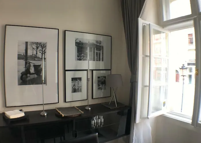 Rynek Ratusz - Self Check-In - Vat Invoice - View On The Market Sqr Apartment